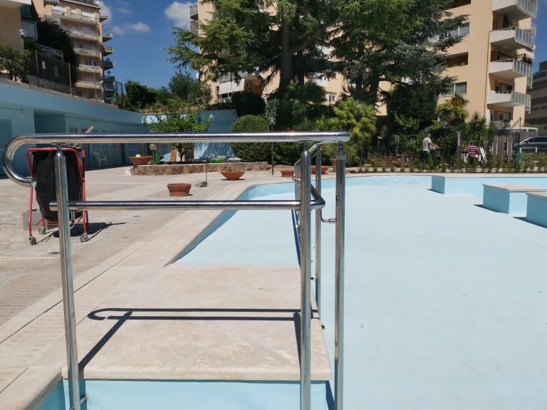 piscina-piazza-stefano-iacini-5